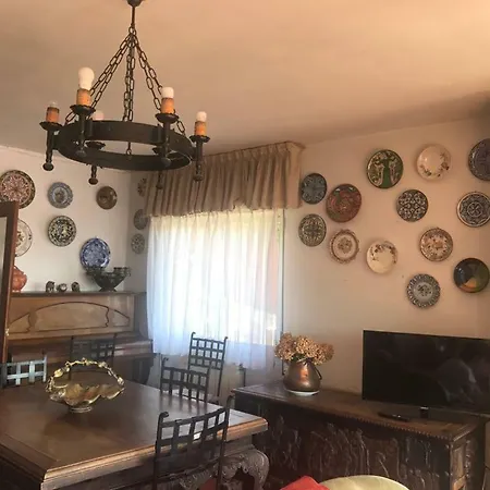 Calle Quinta, 3 Hébergement de vacances Luanco